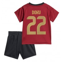 Maglia Calcio Belgio Jeremy Doku #22 Prima Divisa Bambino Europei 2024 Manica Corta (+ pantaloncini)